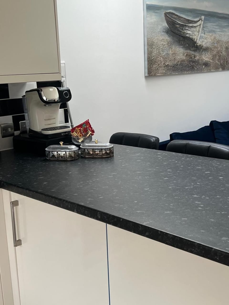 Modern peaceful property Breakfast included House in Canterbury