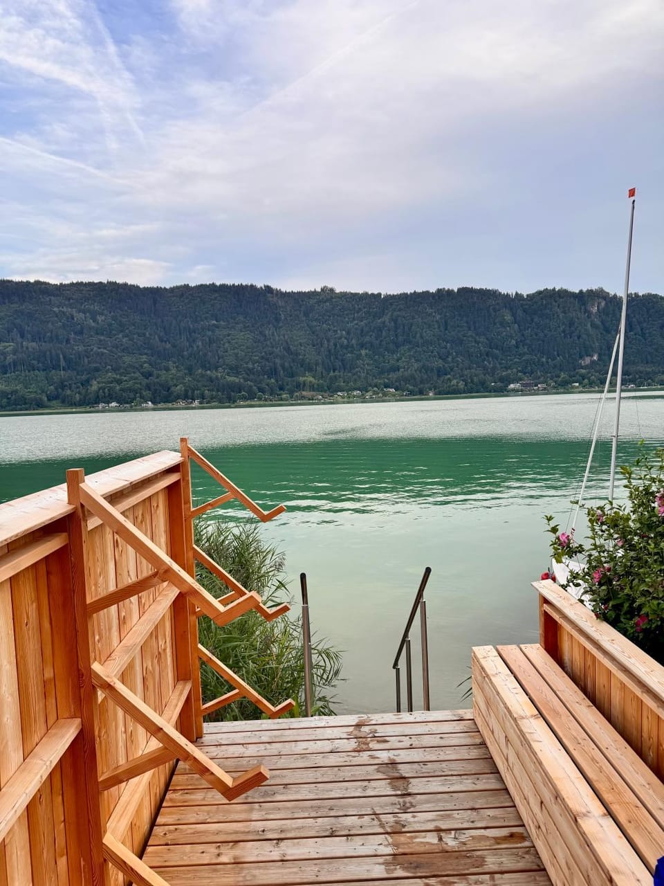 Lake view, Swimming pool