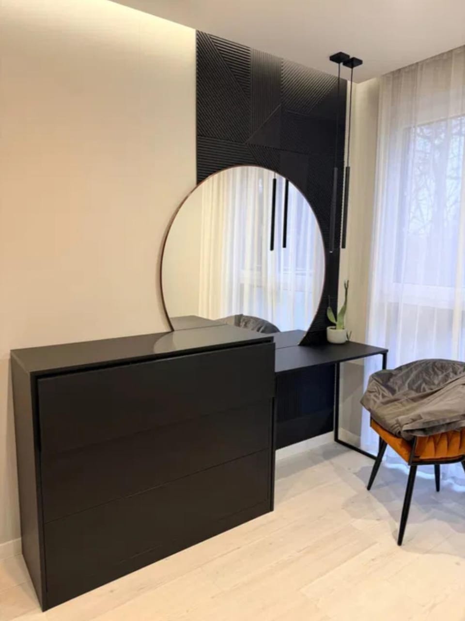 Bed, Living room, Photo of the whole room, Seating area, Bedroom, hair dresser