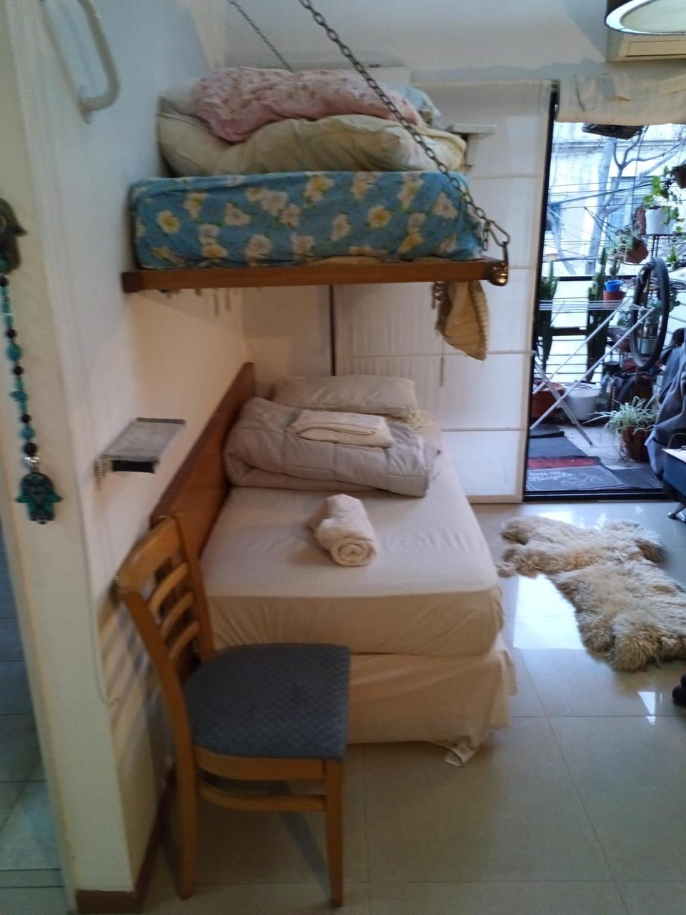 Bed, bunk bed