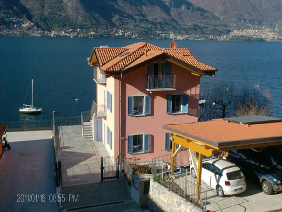 Facade/entrance, Lake view, Mountain view