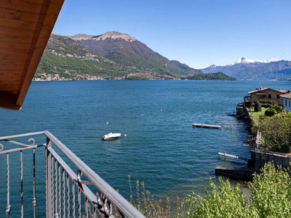 Balcony/Terrace, Lake view
