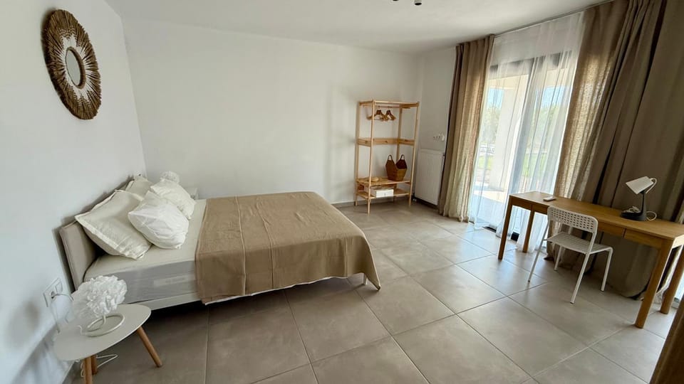 White villa in Nea Flogita Villa in Halkidiki