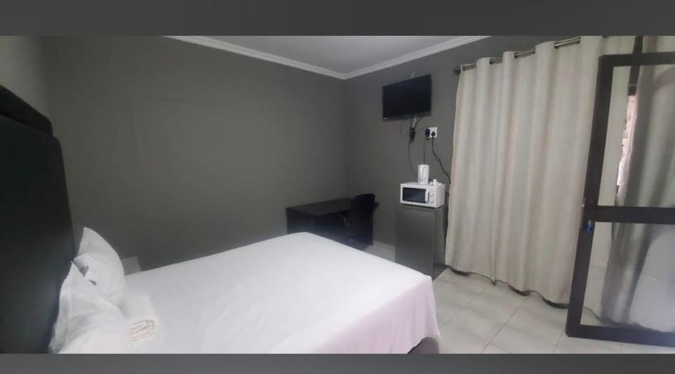 Rundu Rainbow Guesthouse Bed and Breakfast in Namibia