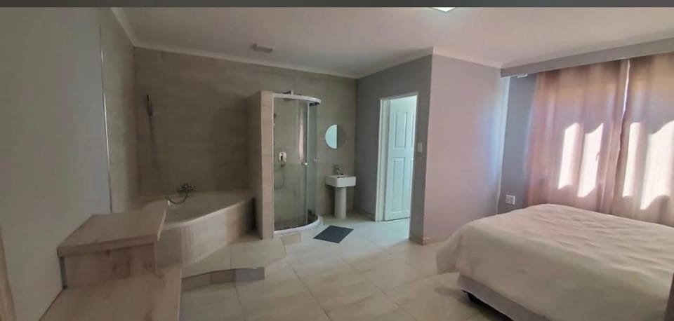 Rundu Rainbow Guesthouse Bed and Breakfast in Namibia