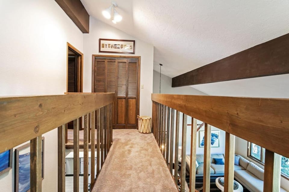Eagle-Vail Home 3BR Hot Tub Near Skiing House in El Jebel