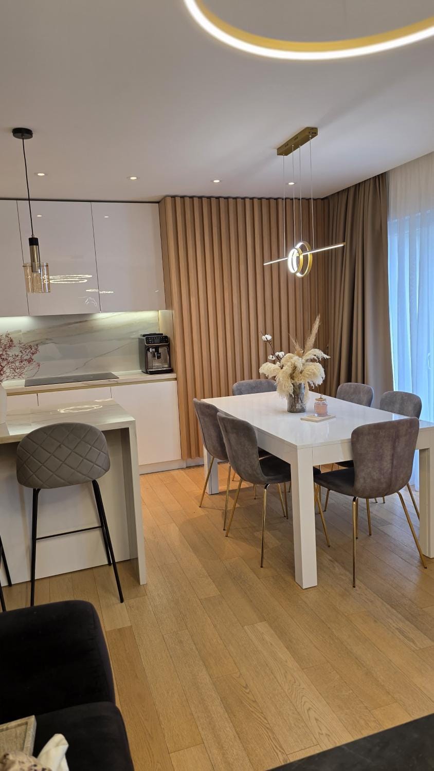 Azure Luxe Apartment in Podstrana