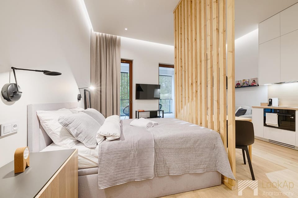 Bed, TV and multimedia, Kitchen or kitchenette, Photo of the whole room