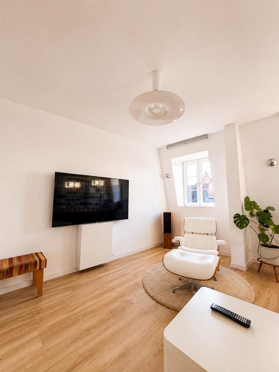 Exceptional Triplex, Design - Art, Private 360 Rooftop, 3 Bedrooms Apartment in Mulhouse