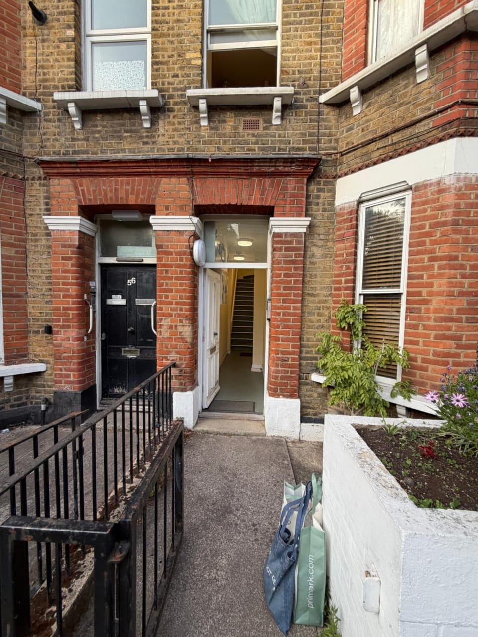 3 Bedrooms Private Suite in Camden Town Apartment in London Borough of Islington