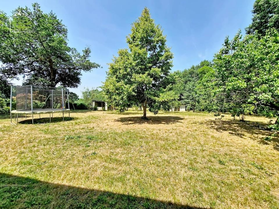 Le Jardin de Lucie, gîte 3 étoiles, circuit Nogaro House in Occitanie