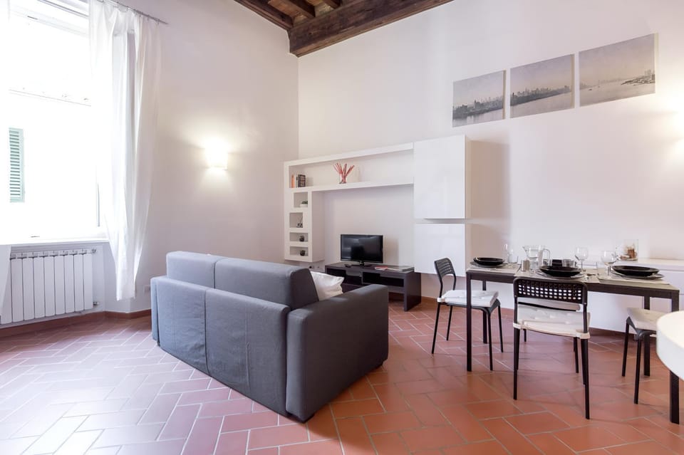Communal lounge/ TV room, TV and multimedia, Living room