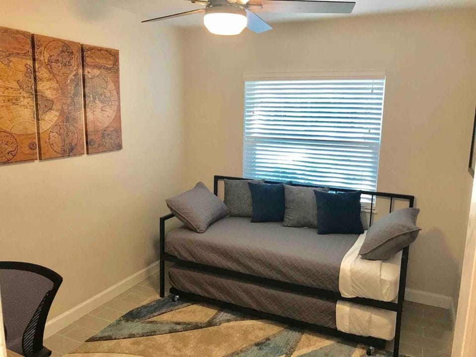 Game Room, Bedroom