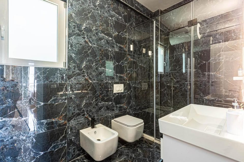 New Dhermi Icon 3 - Parking Apartment in Dhërmi