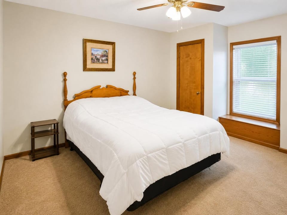 Kaw Drive Guest House Vacation rental in Olathe