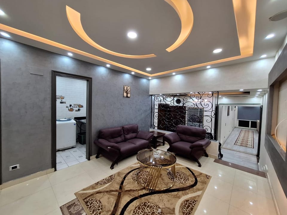 إقامة راقية في عباس العقاد شقة فندقية بغرفتي نوم تكييف كامل واي فاي سريع تشطيب فاخرة Apartment in Cairo Governorate