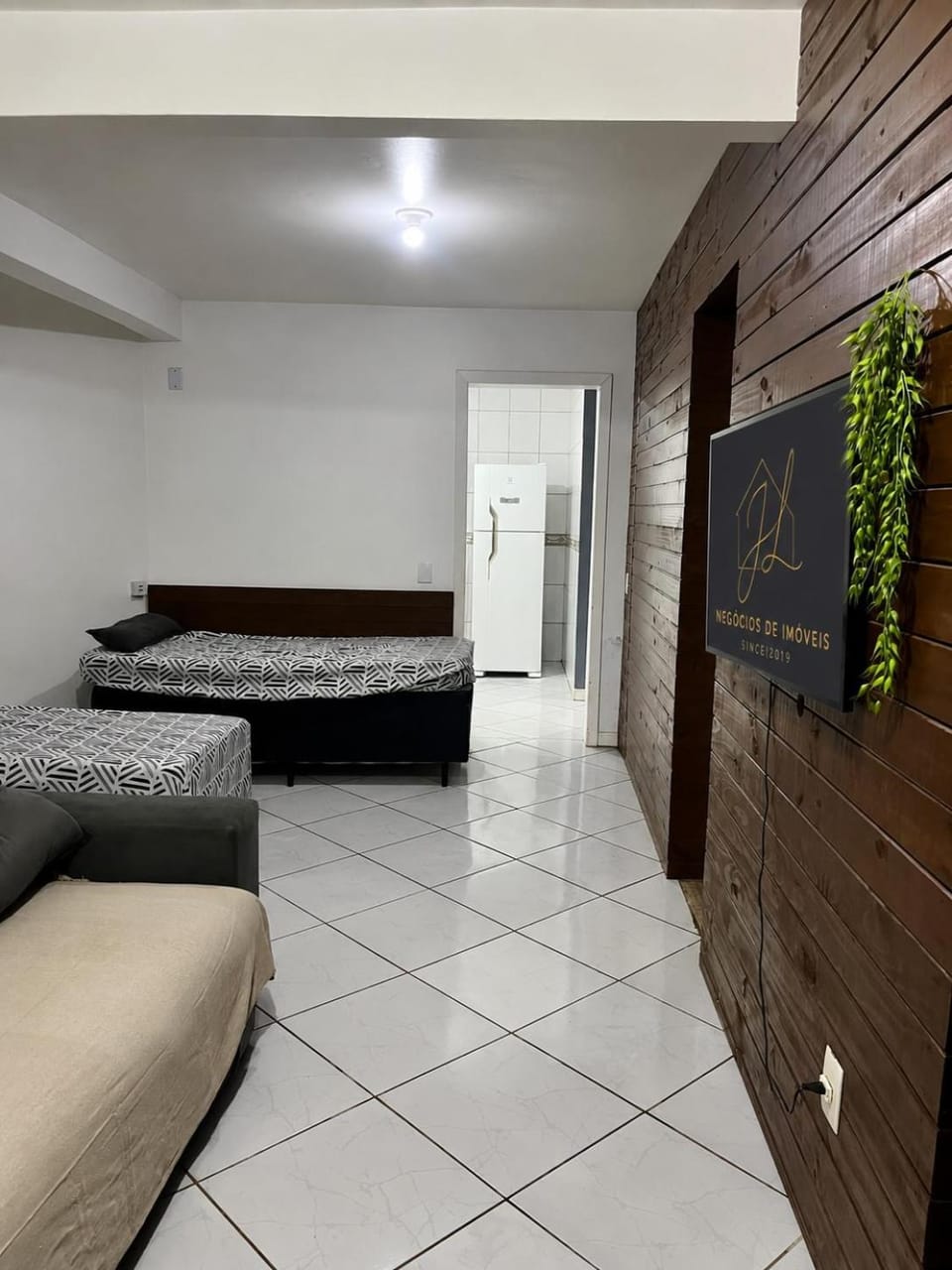 Bed, Living room