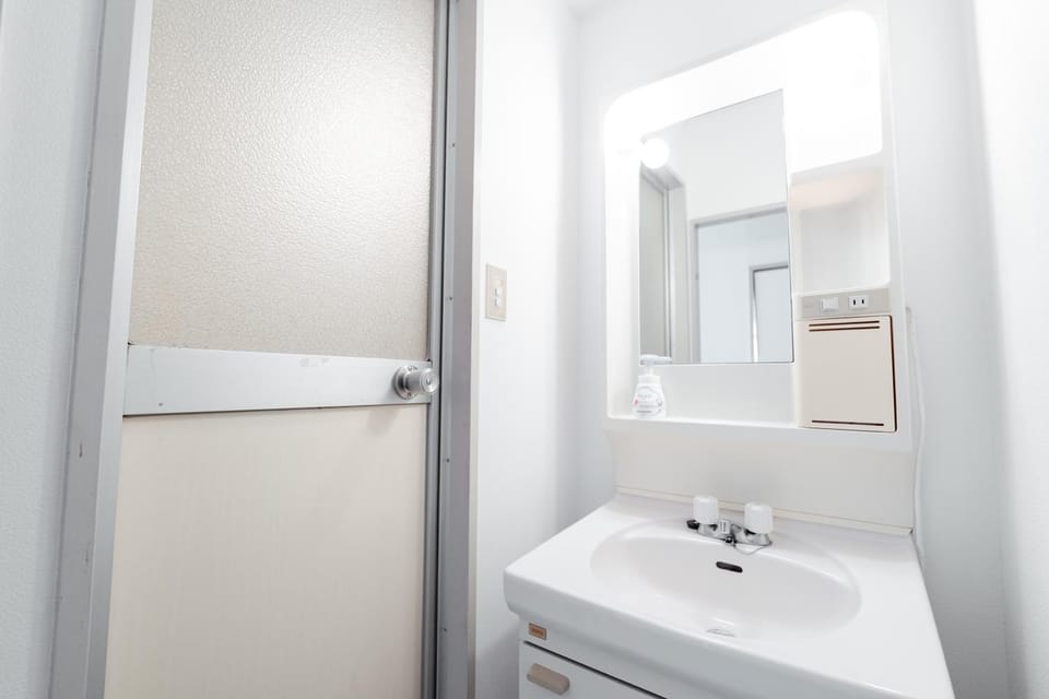 キャッスル塩草 Apartment in Osaka