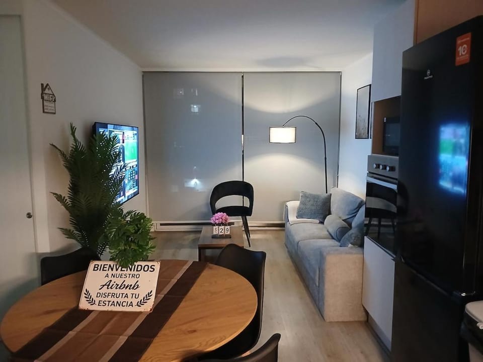 Moderno Depto 2D2B con parking a pasos del Metro Apartment in Recoleta