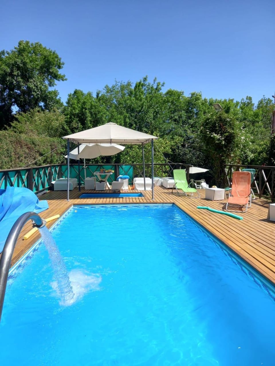 Quinta en Lobos para 10 personas con pileta Climatizada Campground/ 
RV Resort in Lobos