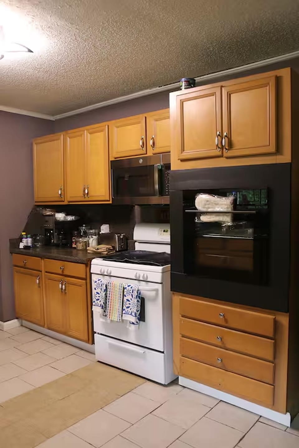 Kitchen or kitchenette, Communal kitchen, kitchen