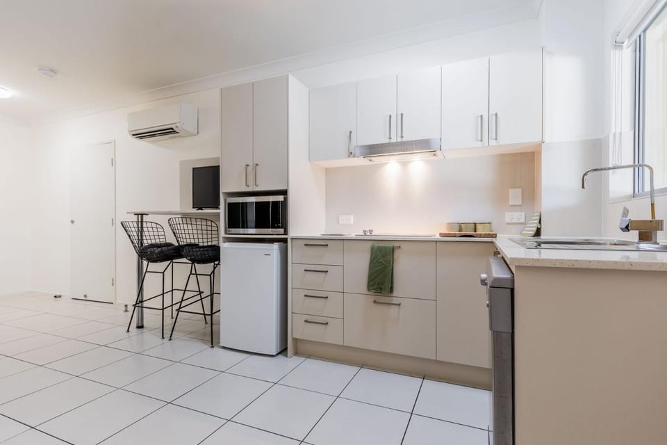 Kitchen or kitchenette, stove
