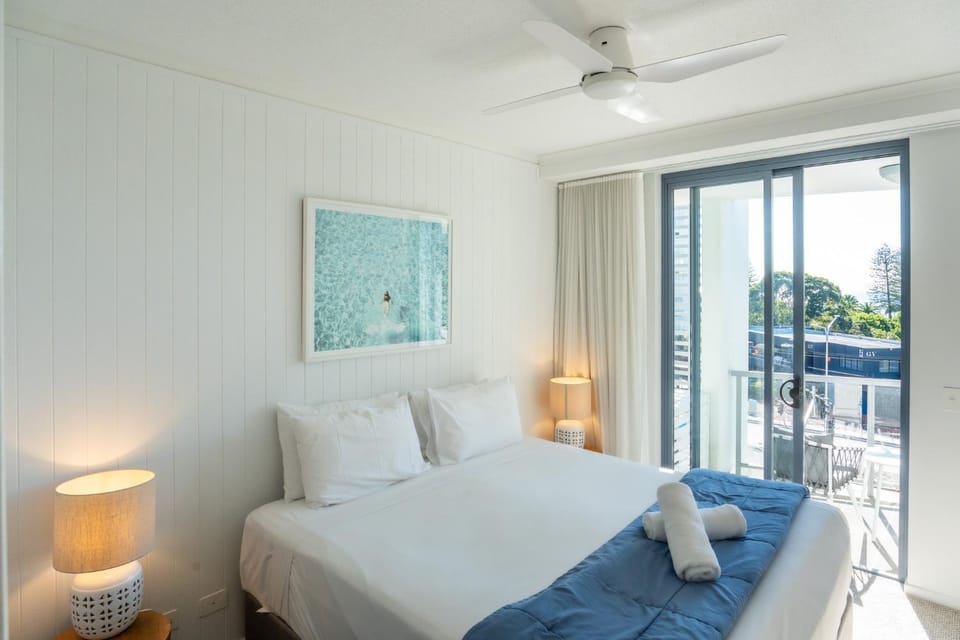 Swell Apartments Burleigh Heads Apartment in Burleigh Heads