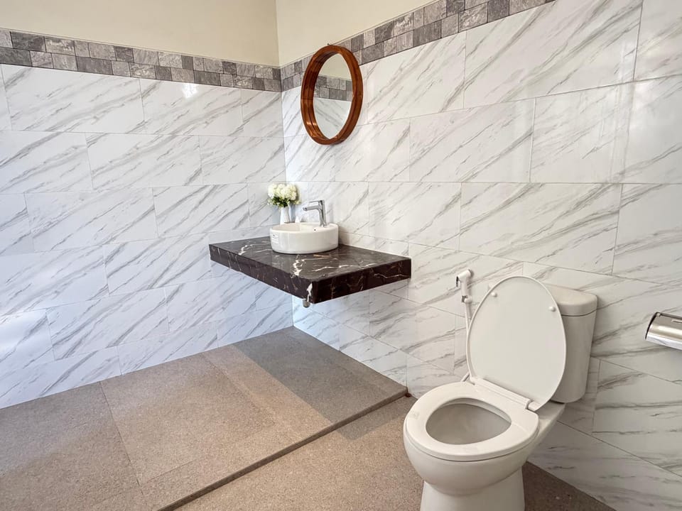 Toilet, Bathroom
