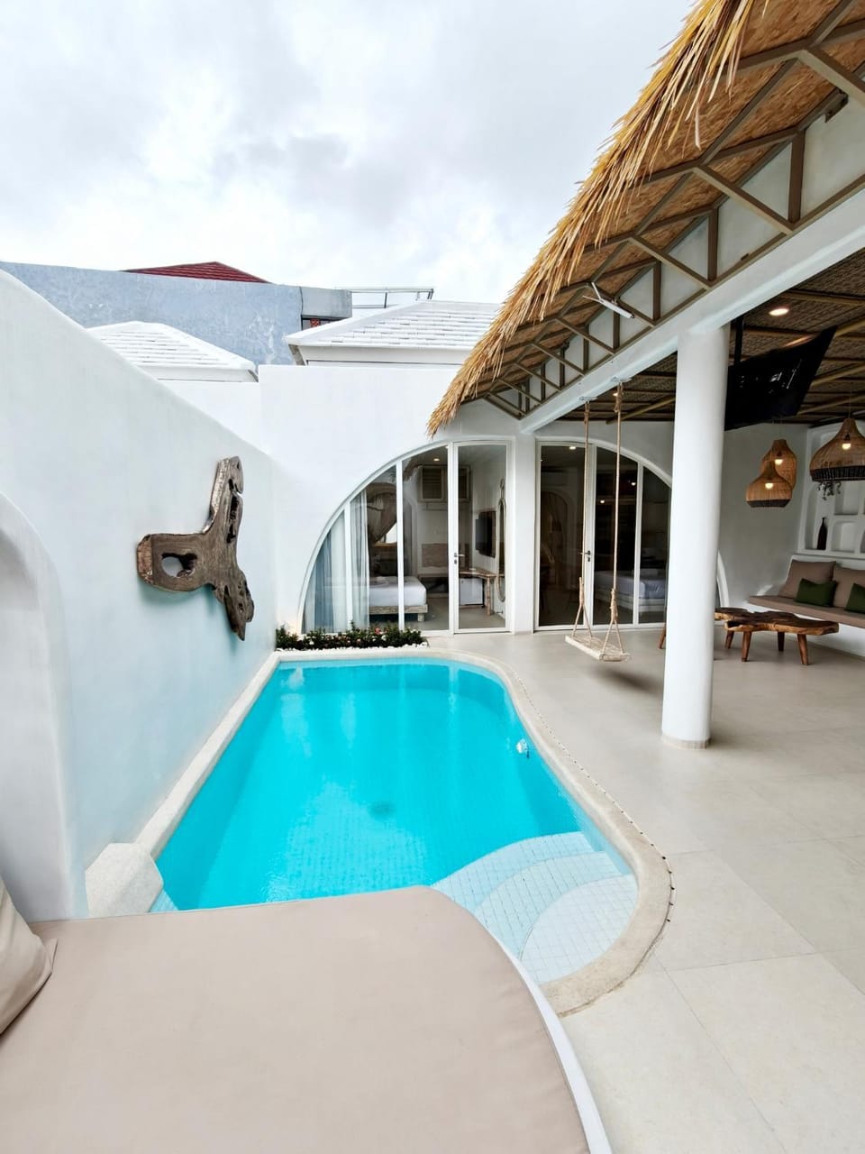 Balcony/Terrace, Swimming pool, sunbed