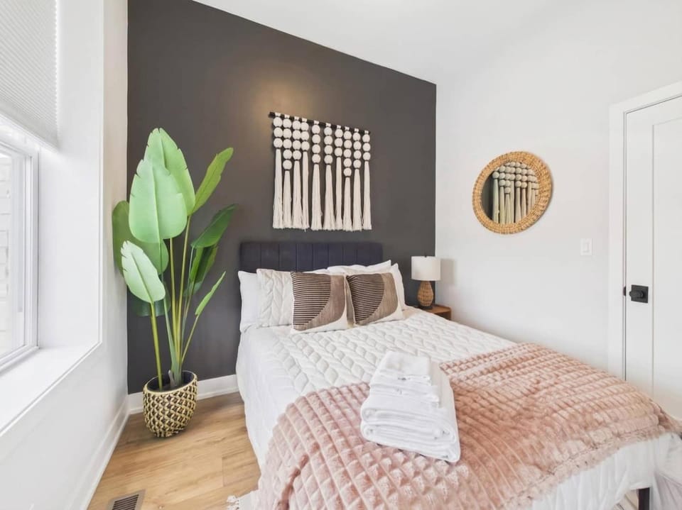 The Zen Duplex Two Private Suites for Groups Apartment in Chicago