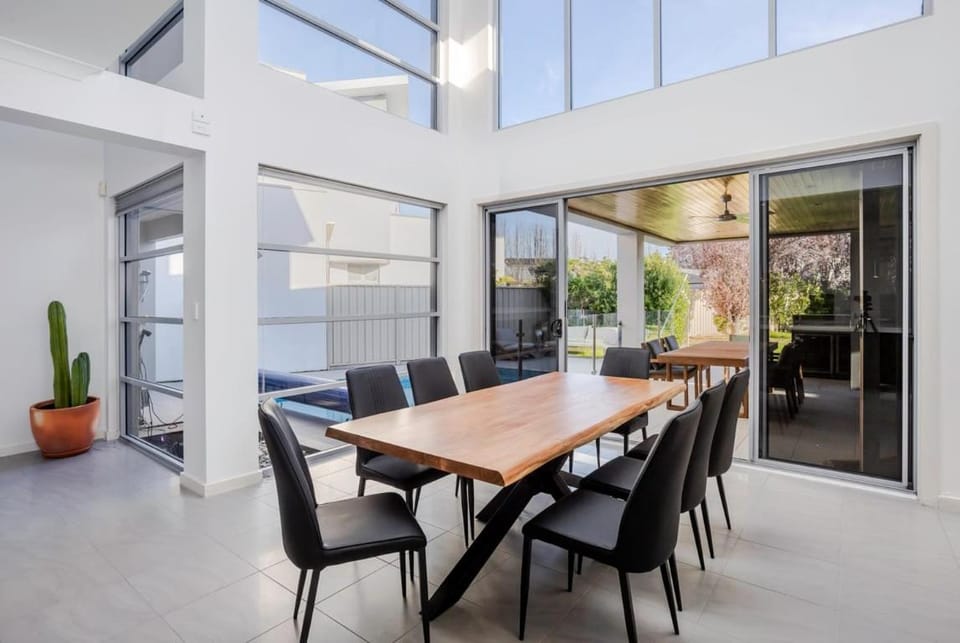 Belle Escapes - The Anchorage on Henley House in Adelaide