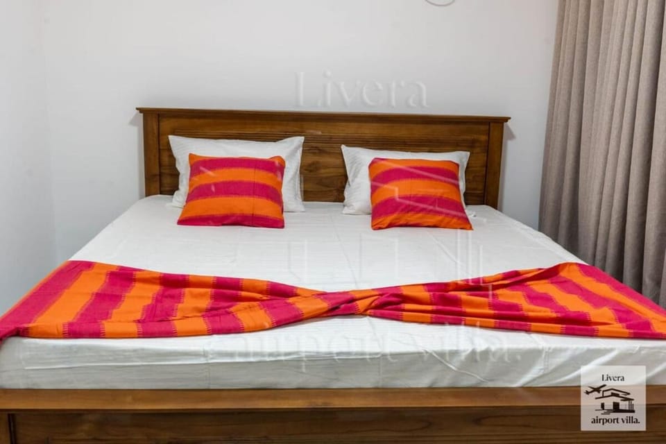 Livera airport villa Villa in Western Province