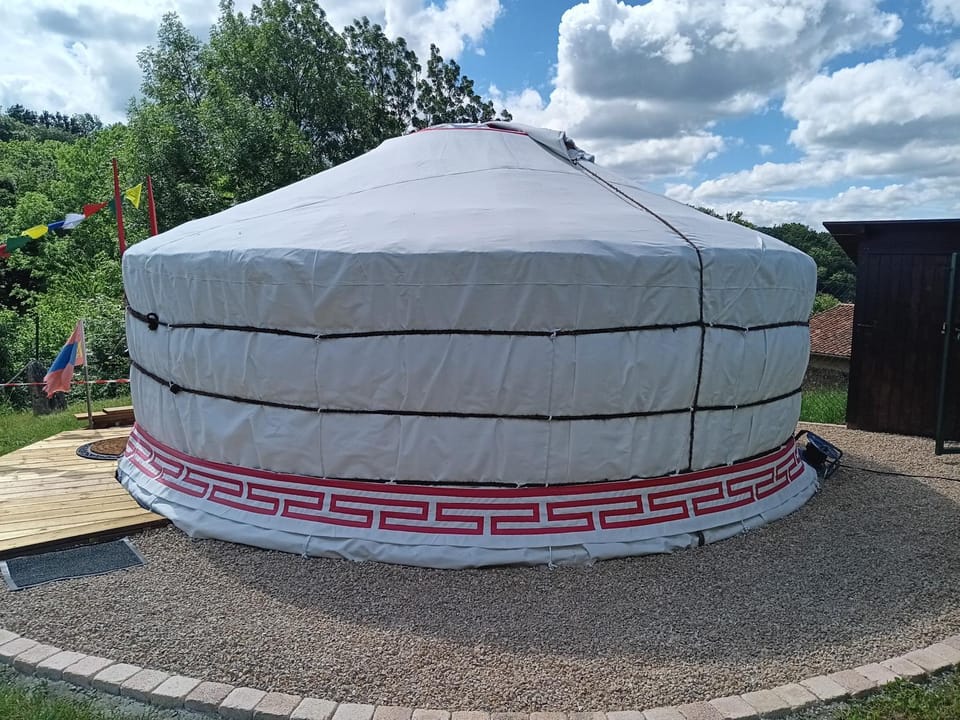 Notre yourte mongole Luxury tent in Auvergne-Rhône-Alpes