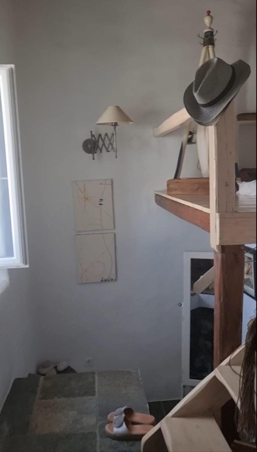 Artemonas traditional three bedroom house House in Milos