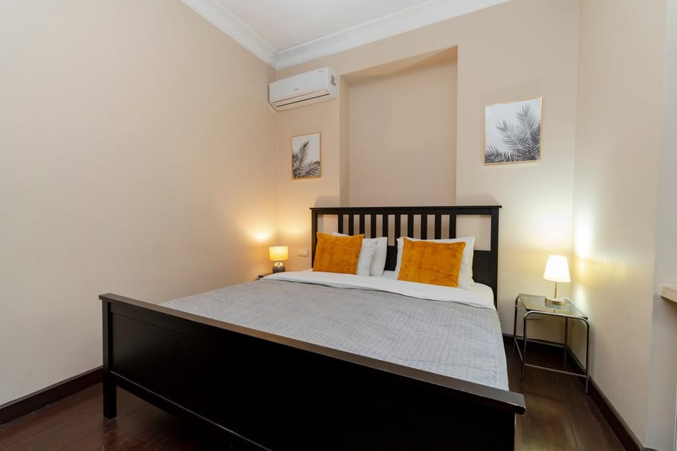 Central 3-Bedroom, 2-Bathroom Apartment in a Stylish Building Apartment in Istanbul