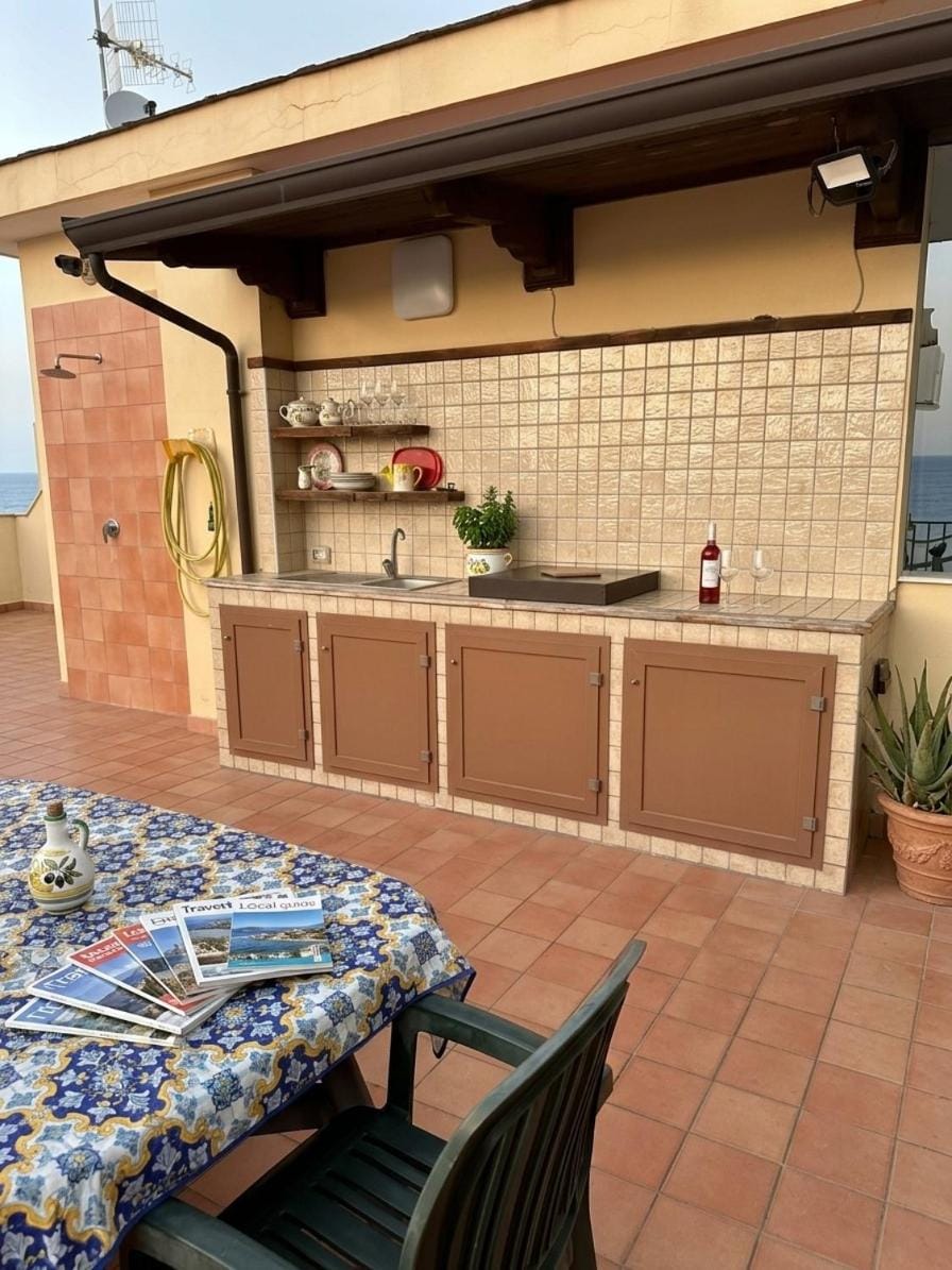 Rooftop Carrillo Apartment in Sant Agnello