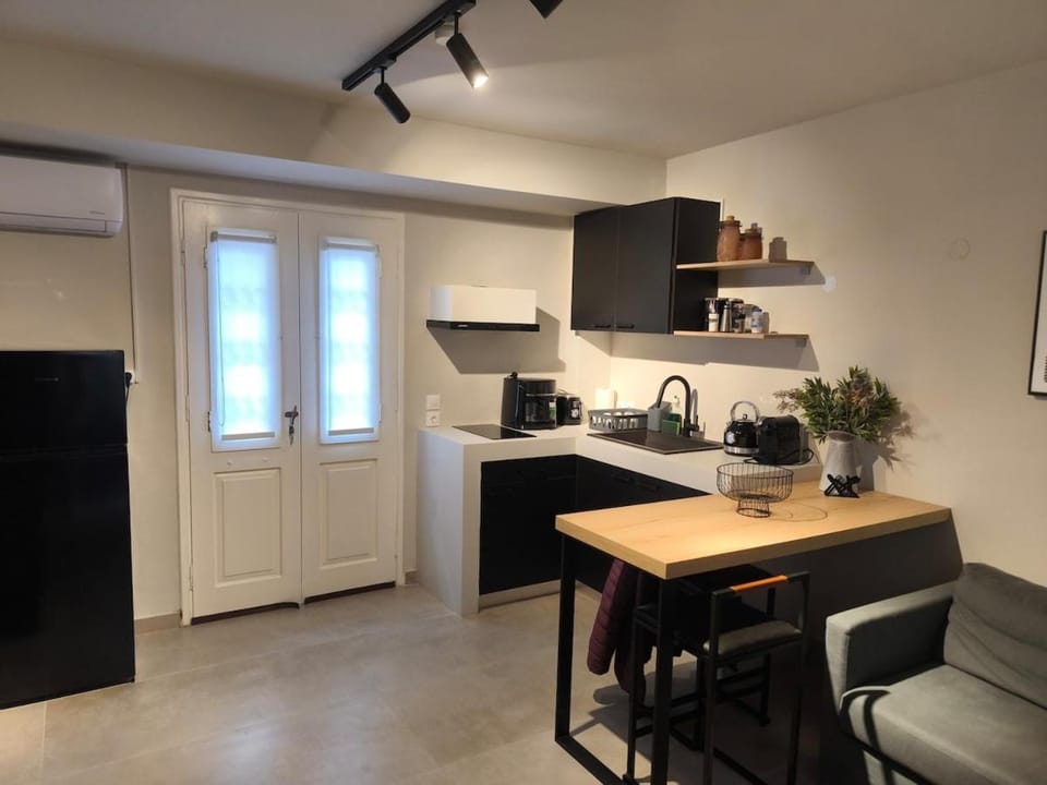 Porto Dimi Apartment in Chania