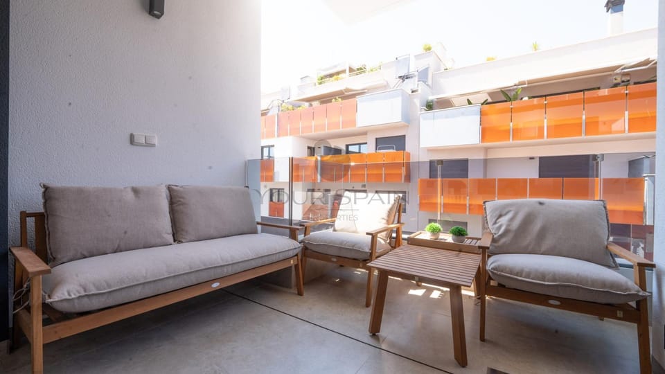 Balcony/Terrace, furniture