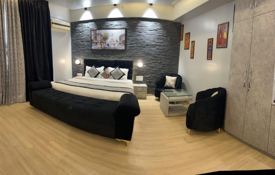 The Origin Suites opposite Hyatt Dlf my pad Lucknow Apartment hotel in Lucknow