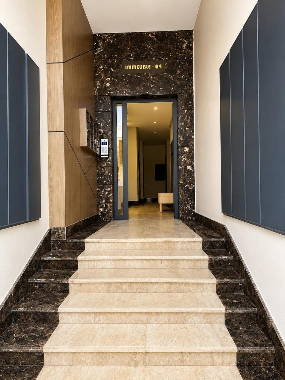 Property building, Facade/entrance