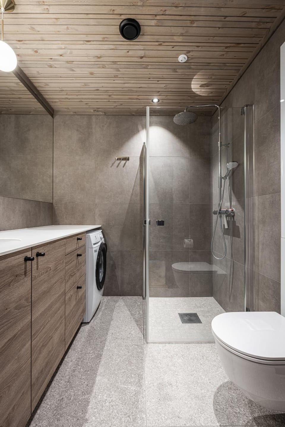 Shower, Toilet, washing machine