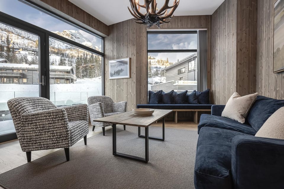Winter, Living room, Seating area