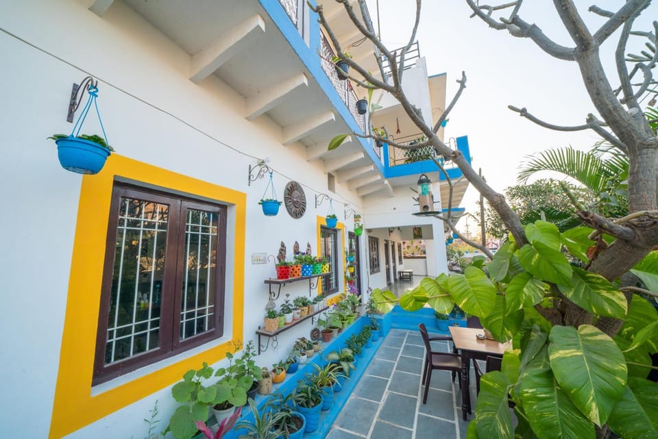 Iora Guest House Bed and Breakfast in Uttar Pradesh