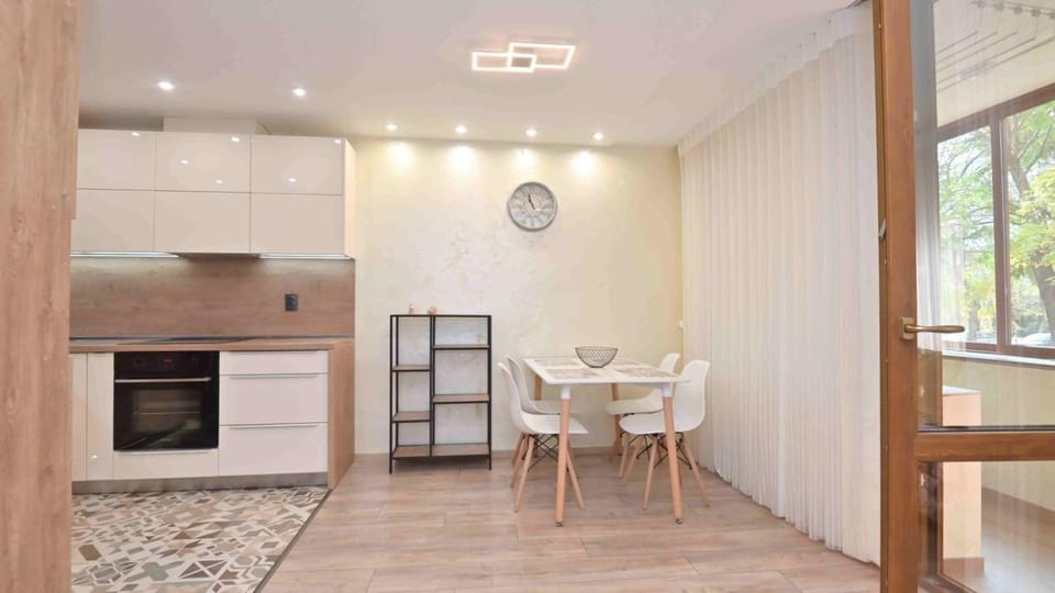 2BD Comfort apartment first floor Apartment in Burgas
