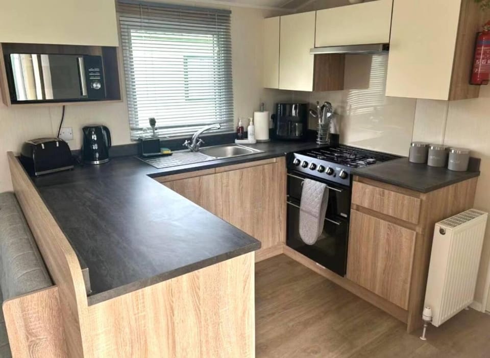 Limewood Lodge – Woodland Retreat in Slaley Campground/ 
RV Resort in England