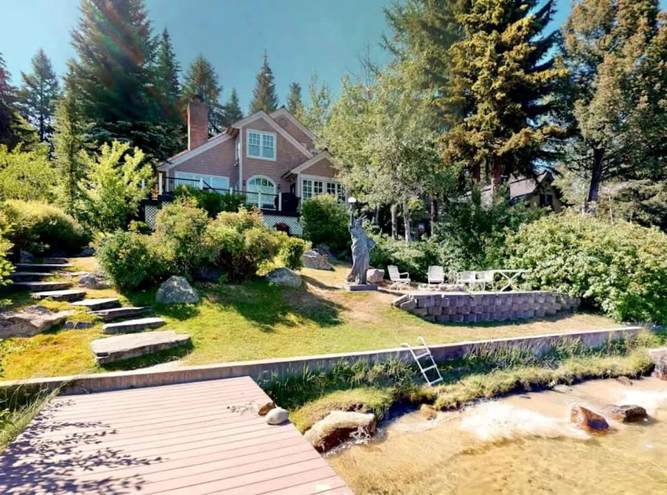 Peaceful Waterfront Retreat with Fire Pit & Nature-Filled Surroundings in McCall, Idaho House in Valley County