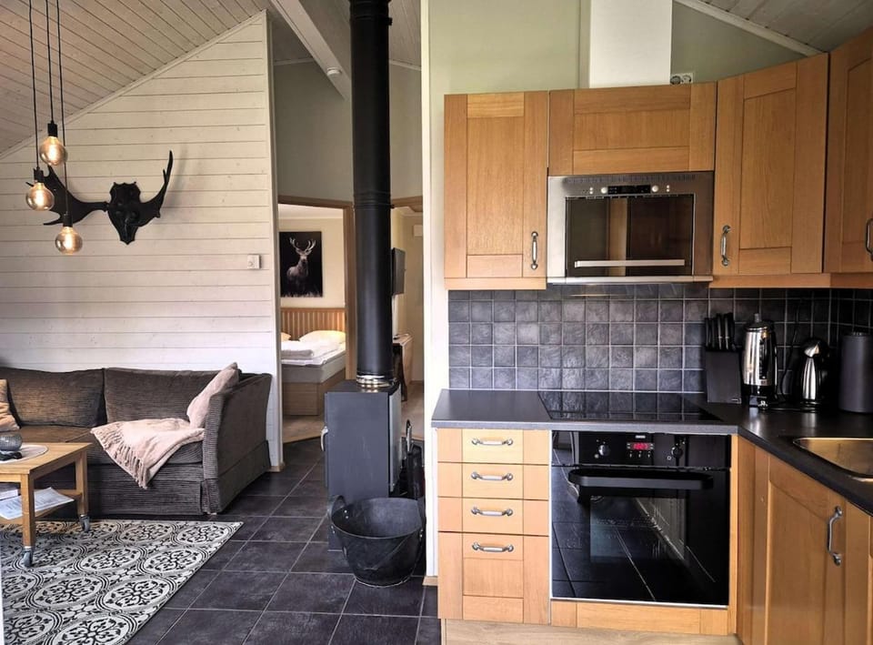 Family Cabin, Pet-Friendly w Fireplace Cabin in Sweden