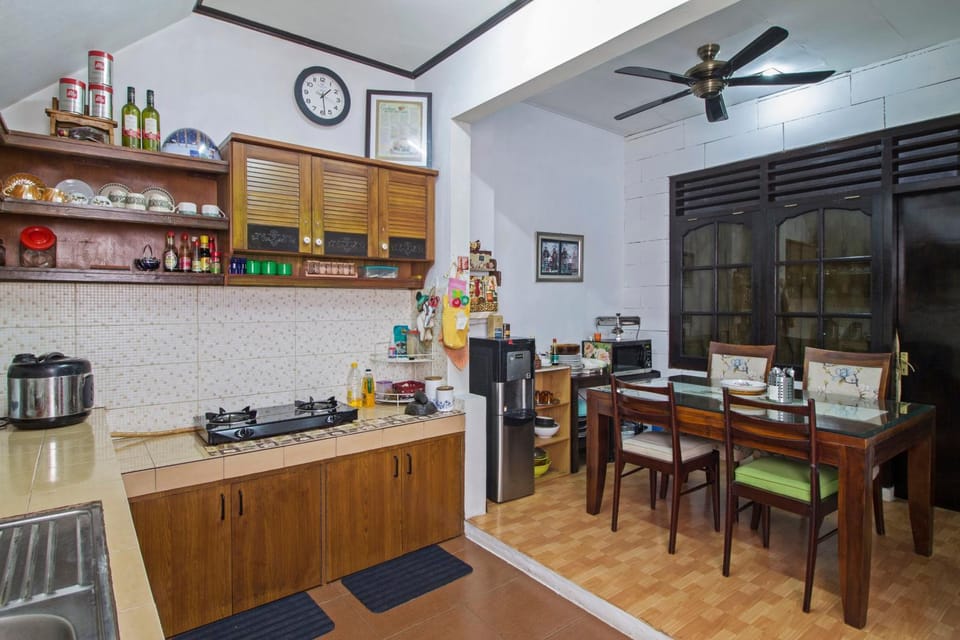 Property building, Decorative detail, Area and facilities