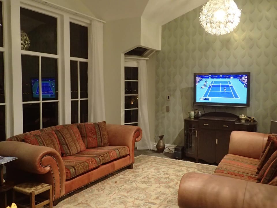 TV and multimedia, Living room