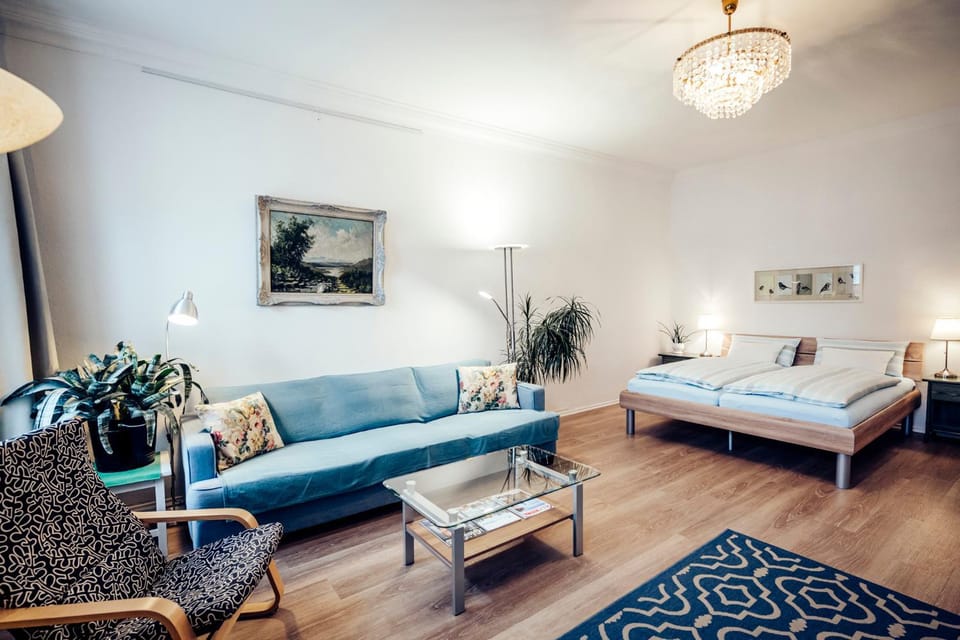 Living room, Bedroom